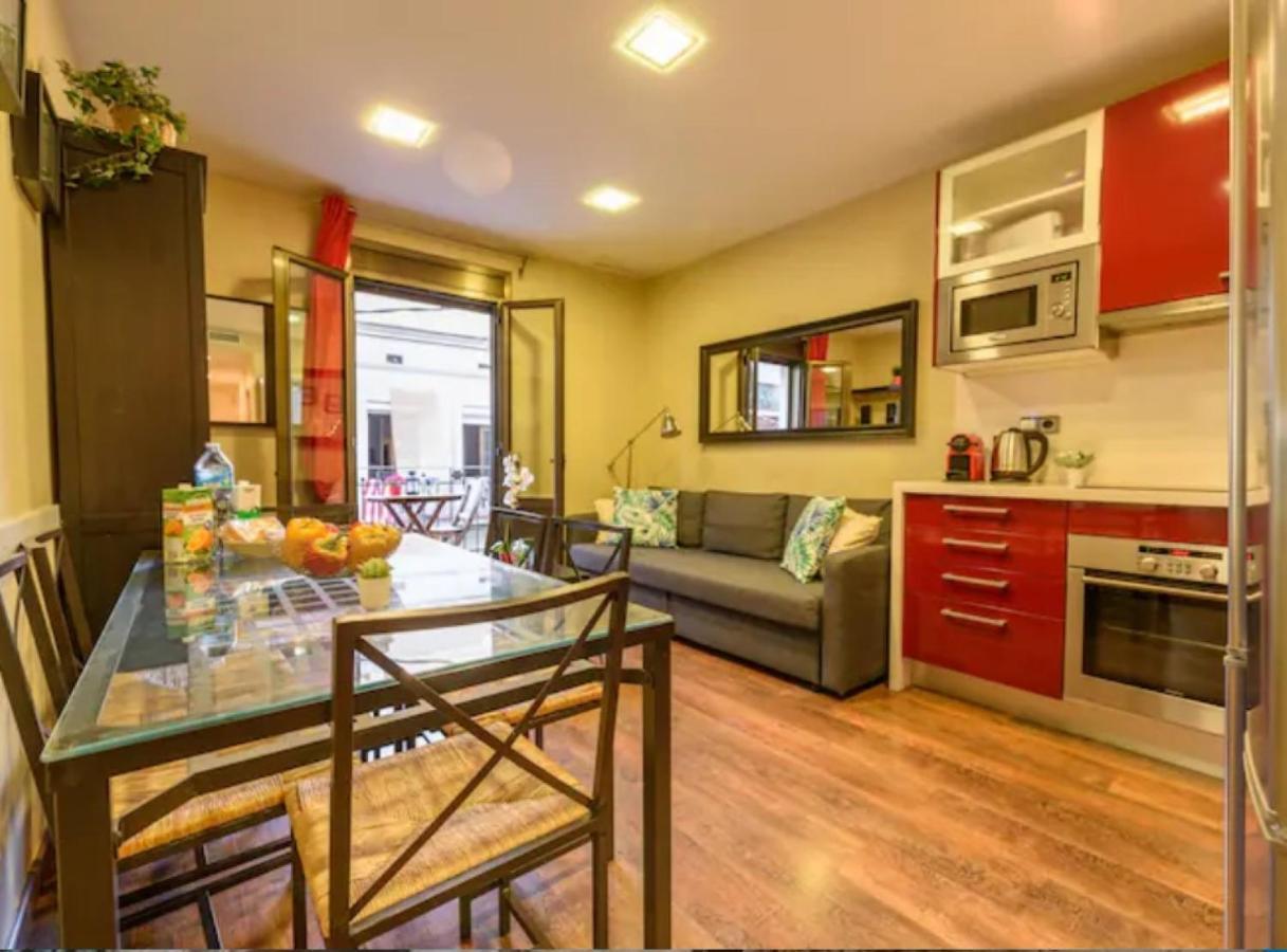 Ramblasrentals Cozy Renovated 2Br With Balcony Lift 20M Rambla - Parking - Wifi Barcelona Luaran gambar