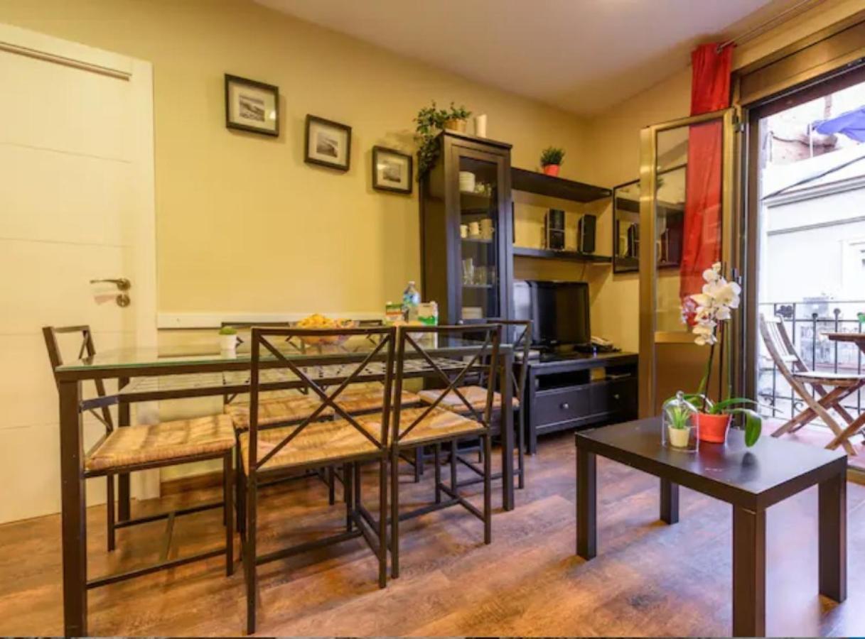 Ramblasrentals Cozy Renovated 2Br With Balcony Lift 20M Rambla - Parking - Wifi Barcelona Luaran gambar