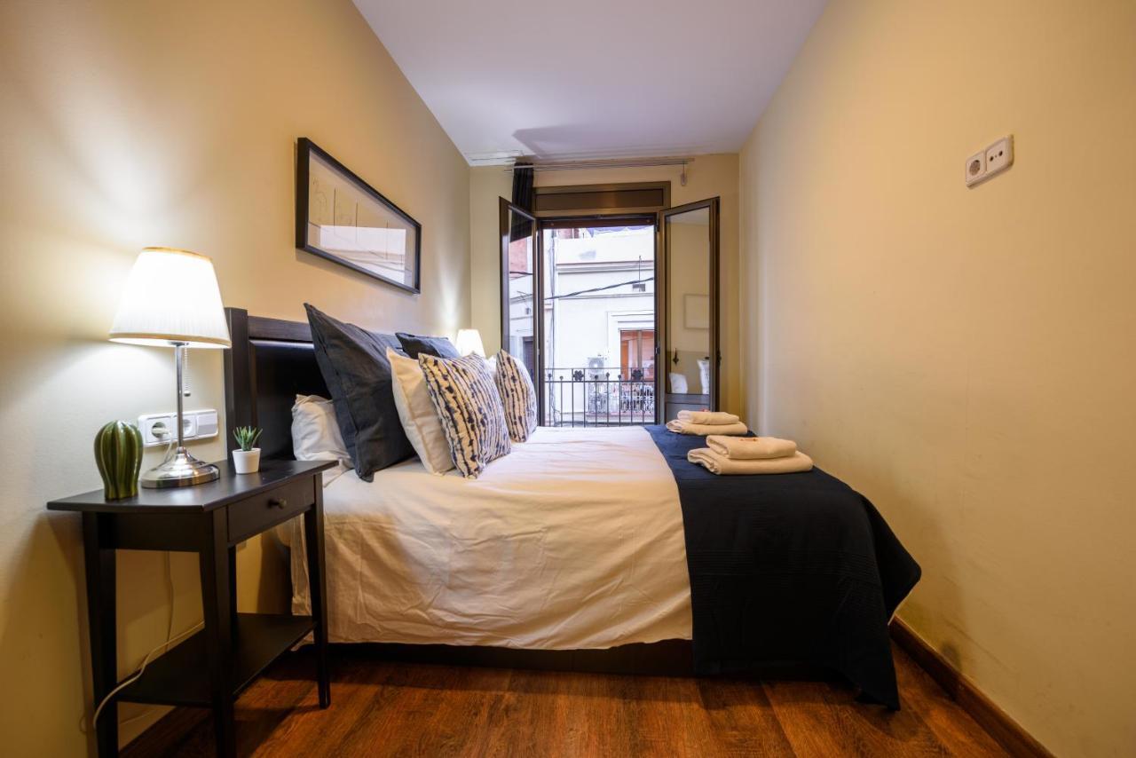 Ramblasrentals Cozy Renovated 2Br With Balcony Lift 20M Rambla - Parking - Wifi Barcelona Luaran gambar