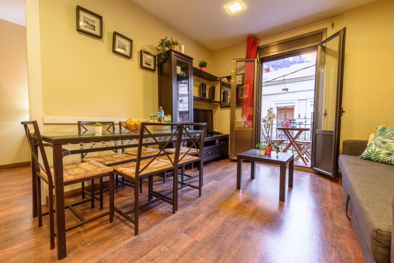 Ramblasrentals Cozy Renovated 2Br With Balcony Lift 20M Rambla - Parking - Wifi Barcelona Luaran gambar